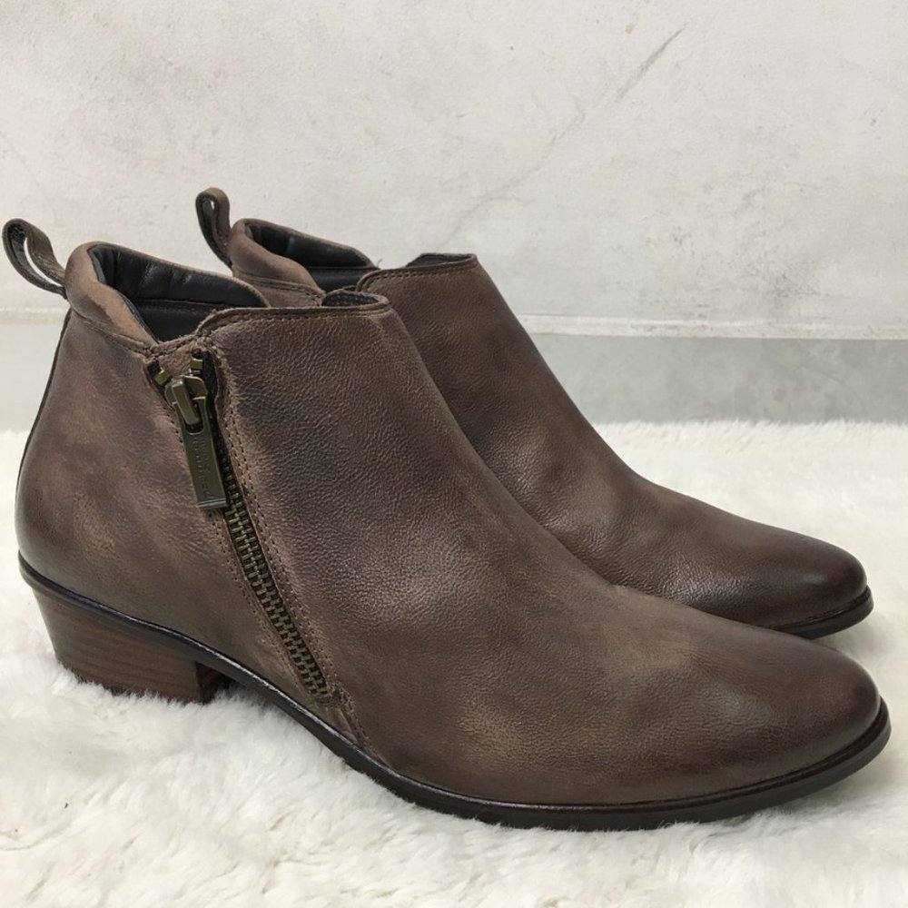 Authentic Paul Green Brown Leather Booties. Stated size 5.5 but US size 8.